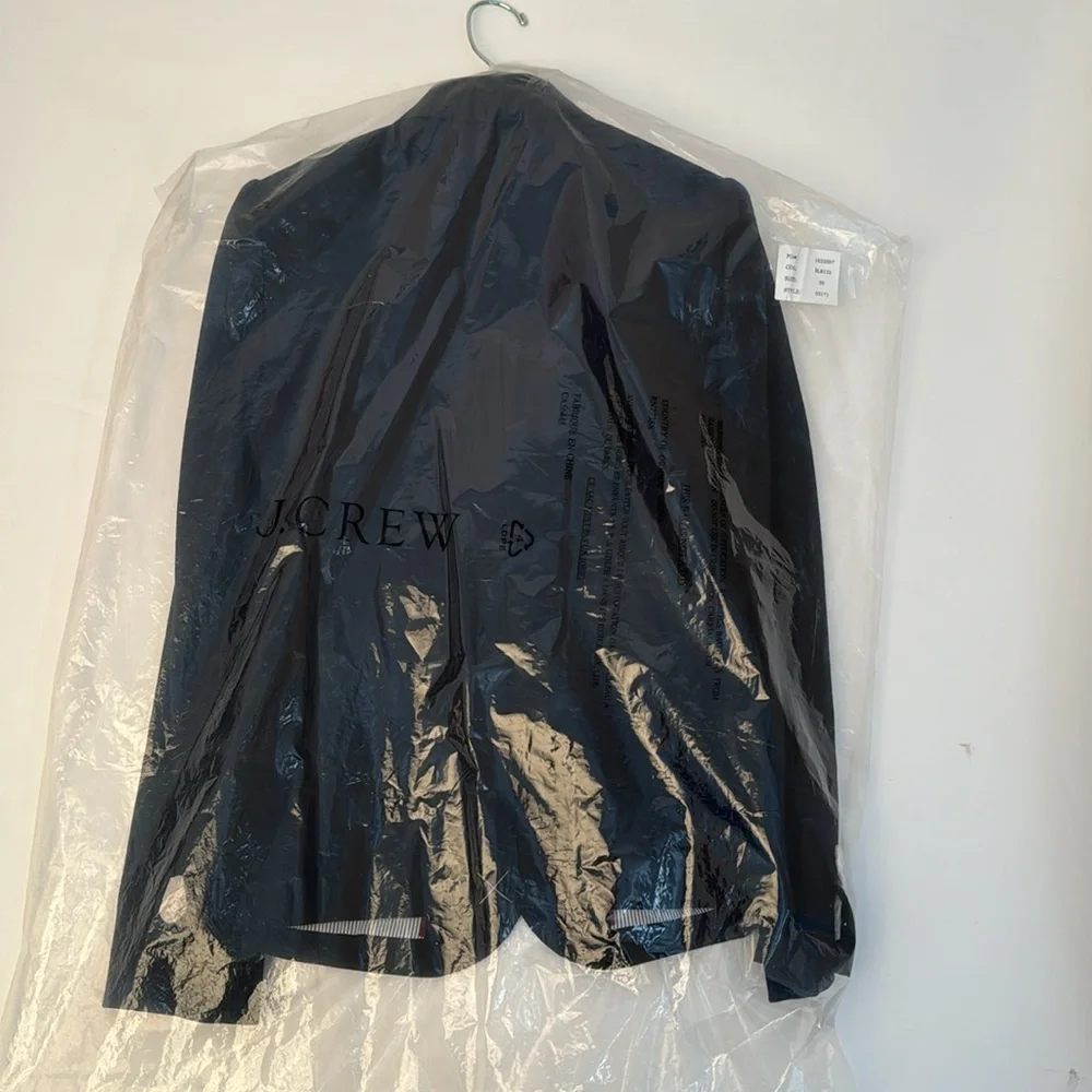 NWT / J Crew Schoolboy Blazer in Navy - 00 - Picture 5 of 6